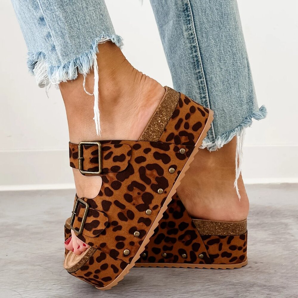 BAMBOO Brown Leopard Platform Sandals